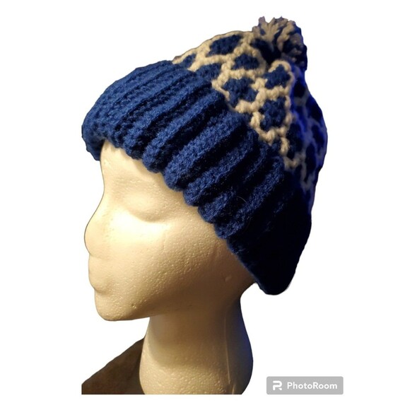 HANDMADE CROCHETED WINTERS HAT - Picture 1 of 4